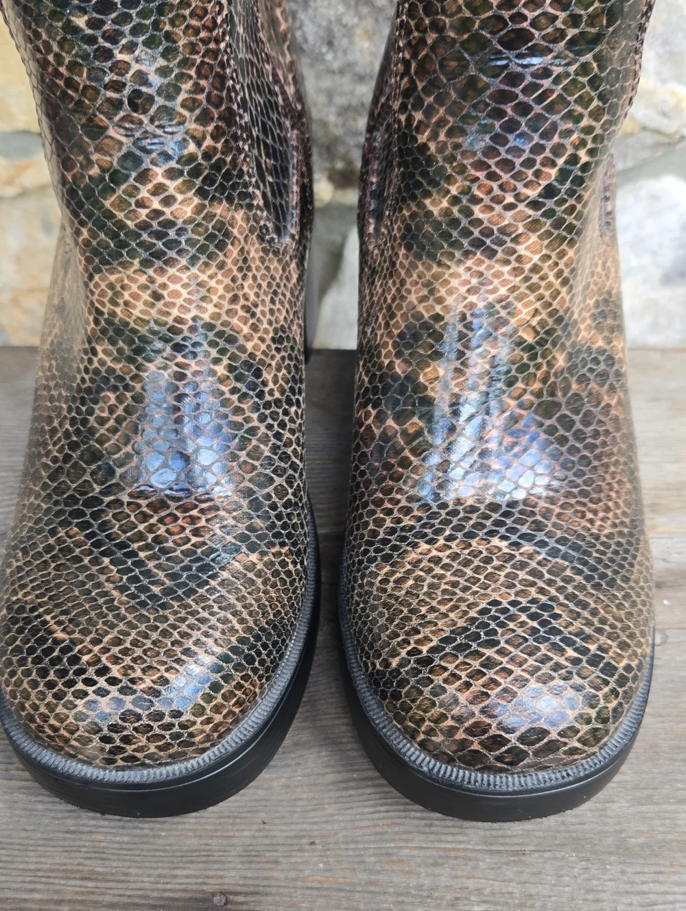 Urban Outfitters Brown Faux Snakeskin Chunky Heel Platform Boots Size 8 Animal